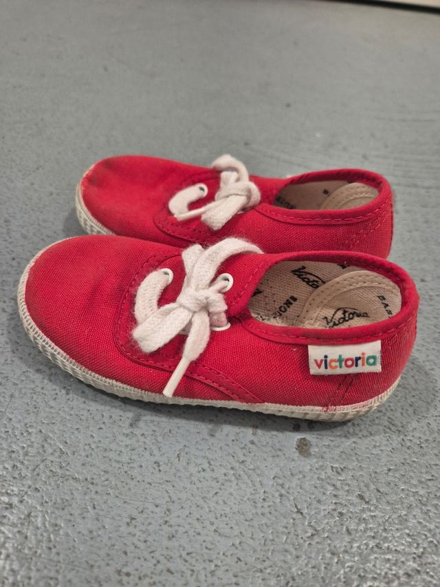 Zapatillas Victoria rojas