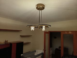 Lámpara moderna salón - dorada y negra