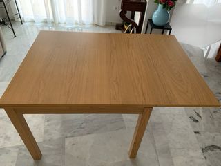 Mesa extensible IKEA BJURSTA, roble