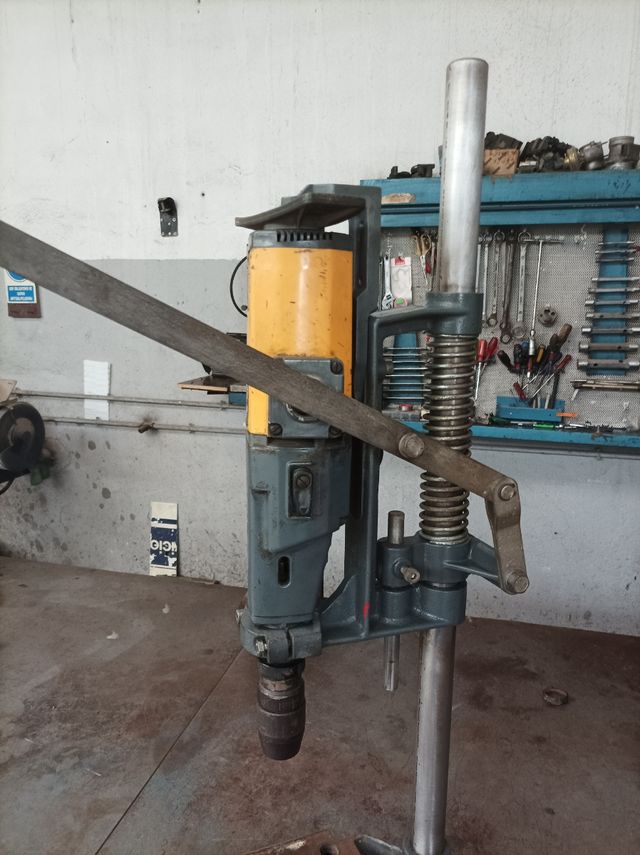 Taladro de banco T1942