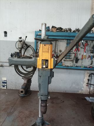 Taladro de banco T1942