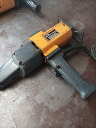 Taladro de banco T1942