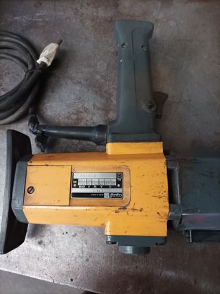 Taladro de banco T1942