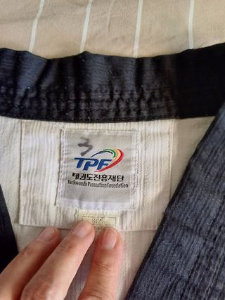 Dobok Taekwondo Corea - Blanco y Negro