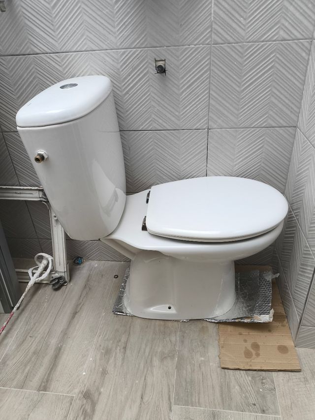 Váter UNISAN blanco