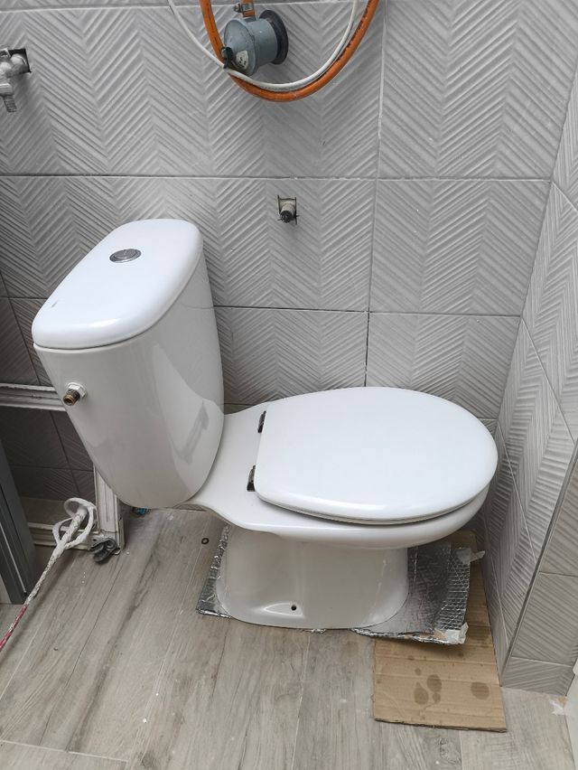 Váter UNISAN blanco