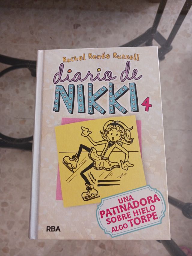 Diario de Nikki 4 - Una patinadora sobre hielo ...