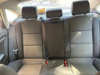 Audi A6 2005.   etiqueta B