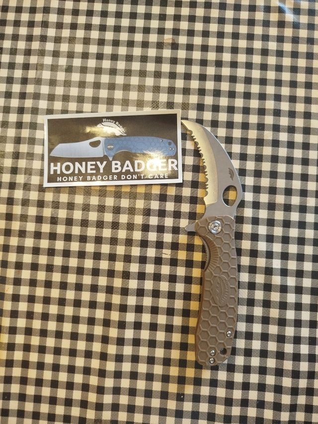 Navaja Honey Badger - Cuchillo Plegable