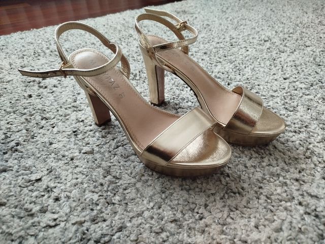 Sandalias doradas 37 nuevas