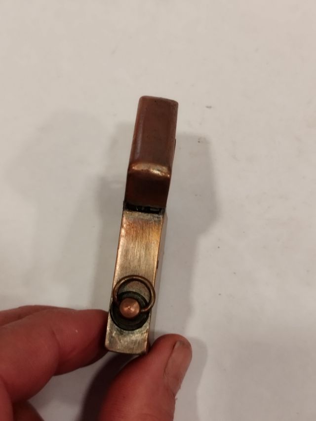 Mechero gasolina antiguo