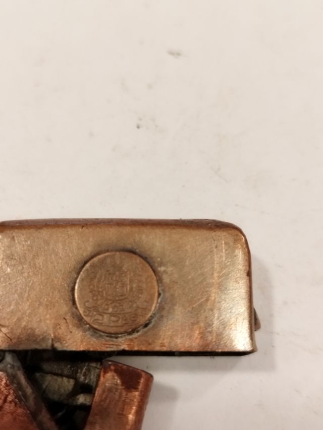 Mechero gasolina antiguo