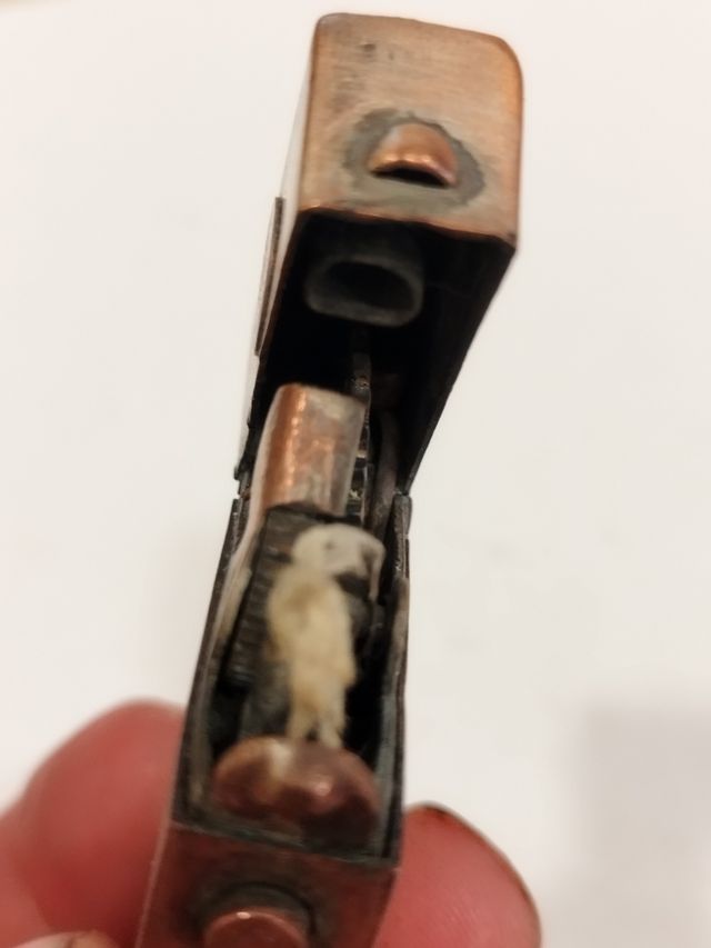 Mechero gasolina antiguo