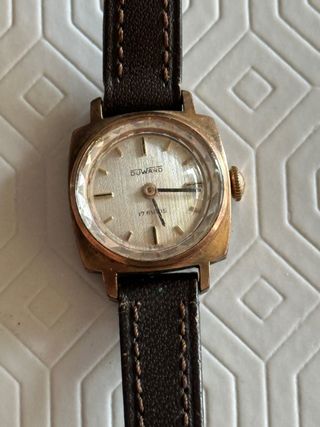 Reloj Duward dorado mujer