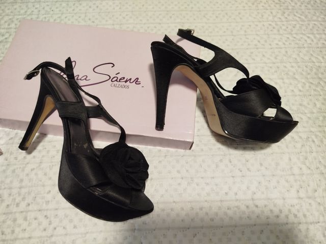 Sandalias negras mujer tacón