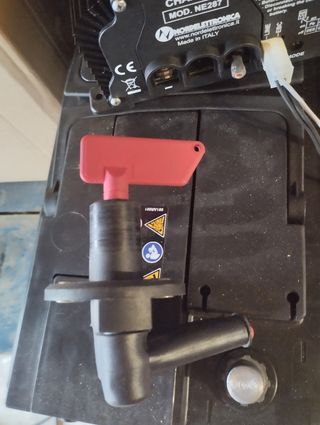 Desconectador batería autocaravana