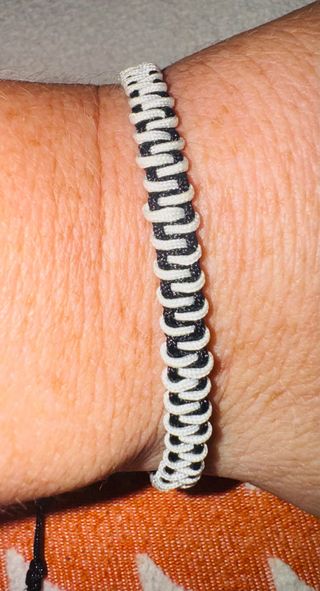 Pulseras hilo abalorios - Ajustables