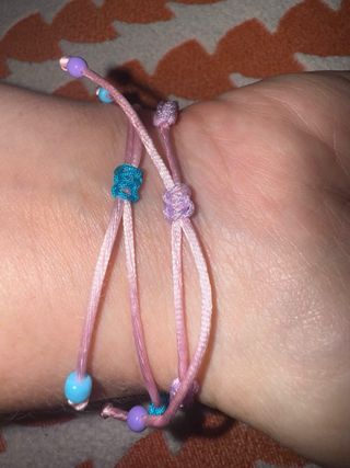 Pulseras hilo abalorios - Ajustables