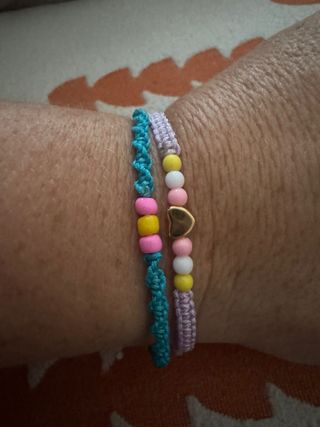 Pulseras hilo abalorios - Ajustables