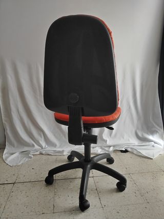 Silla oficina naranja