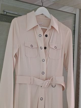 Vestido Guess beige manga larga