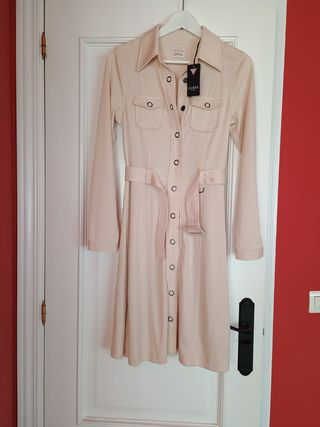 Vestido Guess beige manga larga
