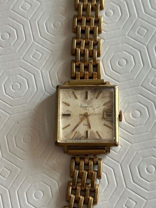 Reloj Diplomatic dorado mujer