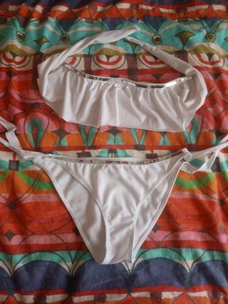 Bikini blanco nuevo