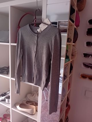 Cárdigan gris - 2 prendas