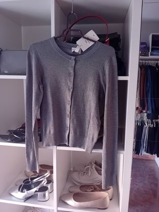 Cárdigan gris - 2 prendas