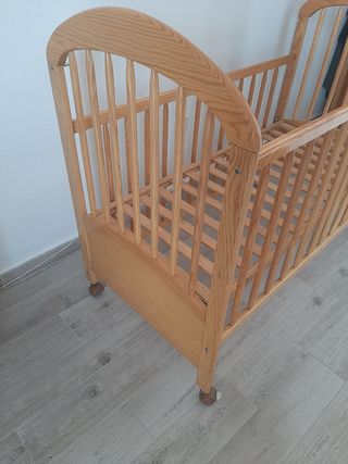 Cuna madera vintage Jolly abatible colecho 