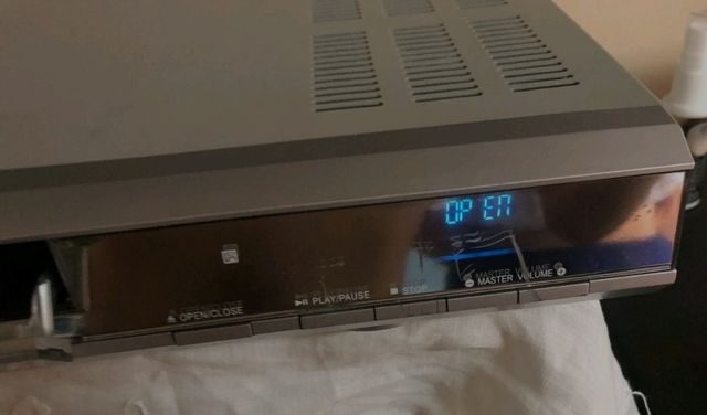 PARTI DI RICAMBIO Lettore DVD Grundig DR3000DD