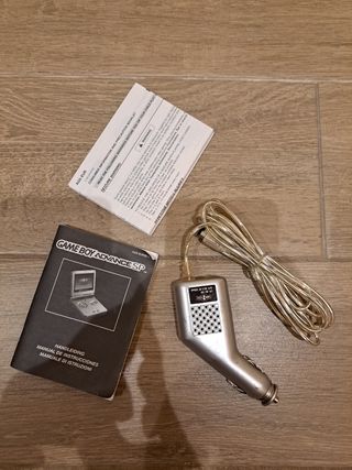 Cargador coche GameBoy