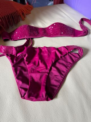 Bikini tinta lampone