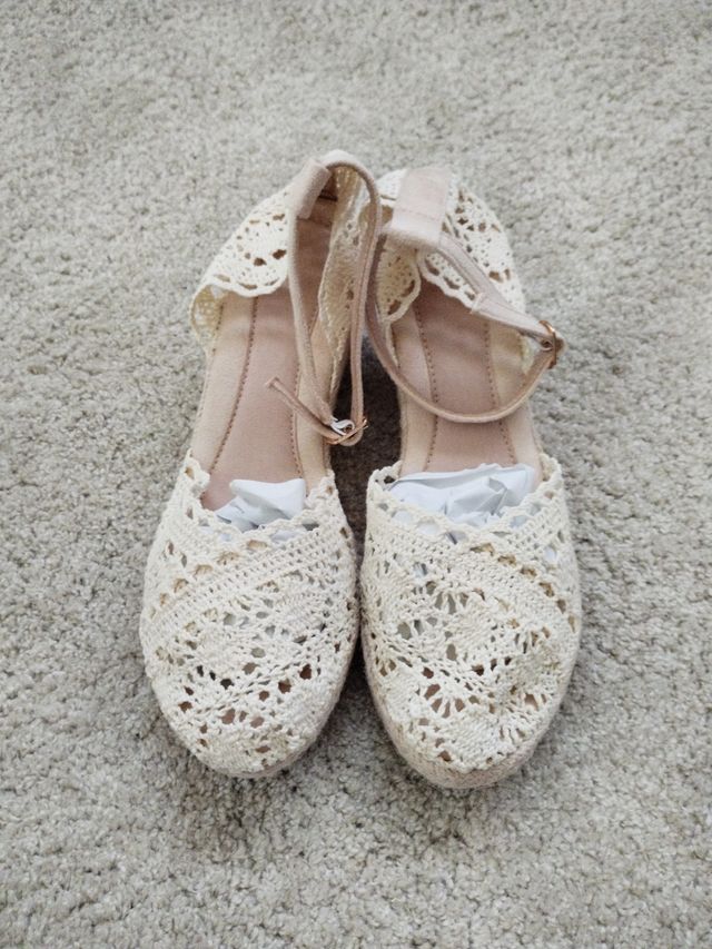 Zapatillas esparto beige, encaje