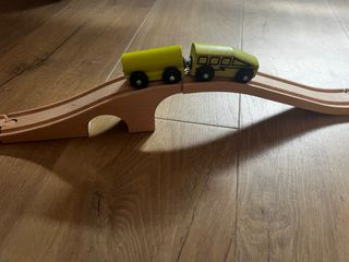 Tren de madera Janod Safari + Ikea Lillabo