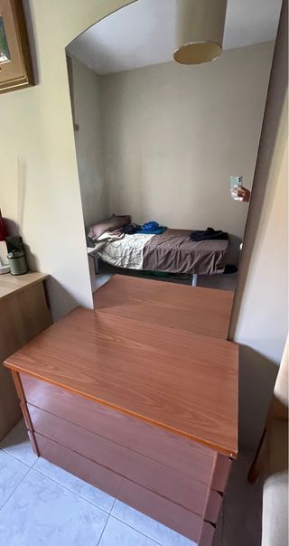 Cajonera con espejo - Madera marrón