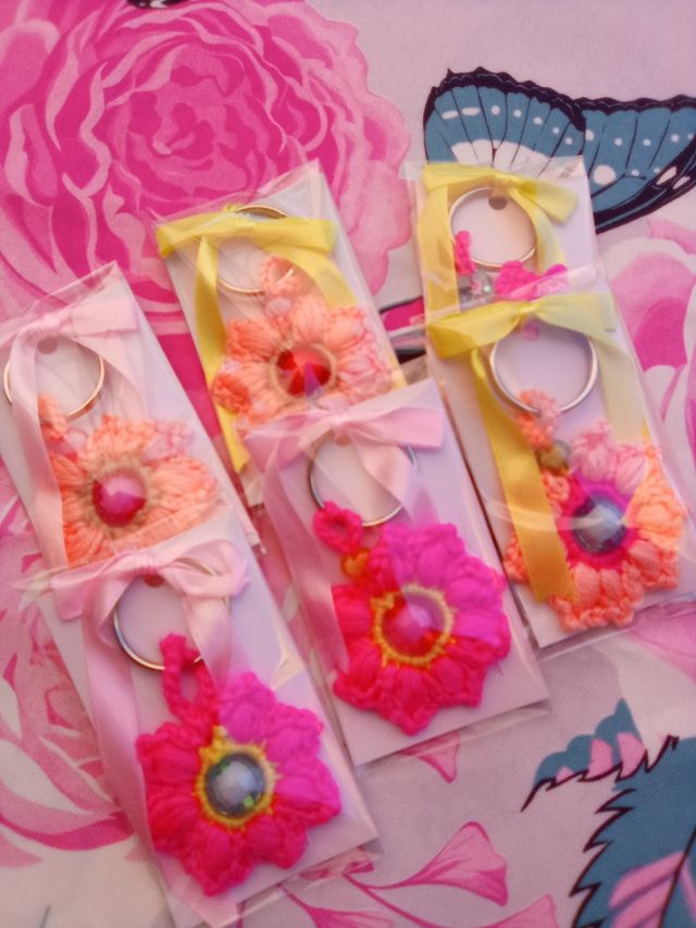 Portachiavi uncinetto fatti a mano - 10pz