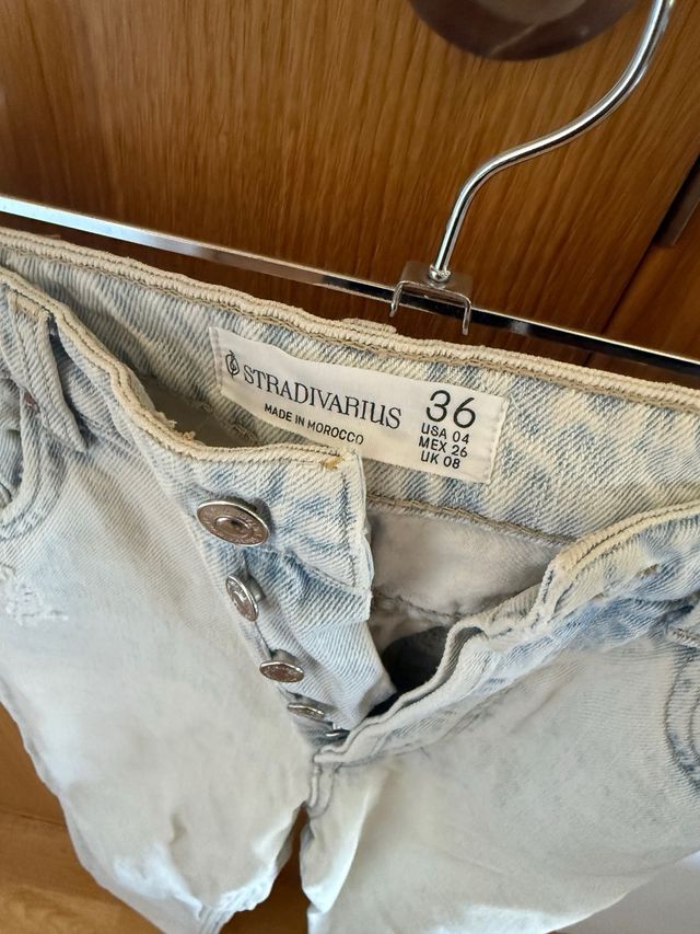 Vaqueros Stradivarius 36 - Azul Claro