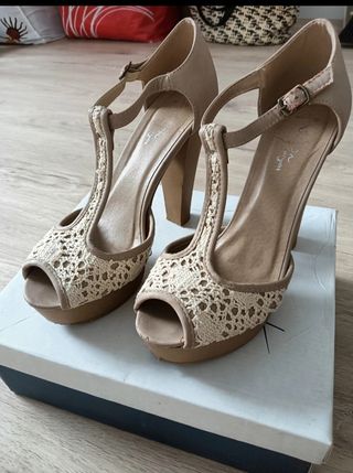 Sandalias beige plataforma crochet
