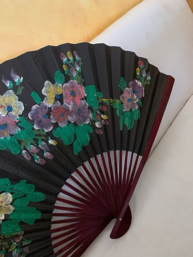 Abanico pintado Decoración 130x75 cm