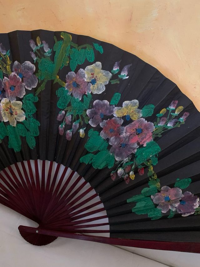 Abanico pintado Decoración 130x75 cm