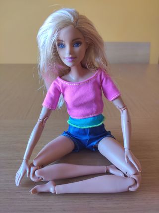 Muñeca Barbie Yoga flexible