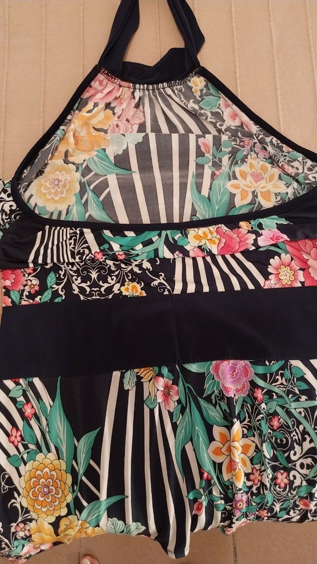 Abito estivo floreale nero