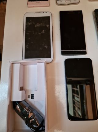 7 Smartphones - Huawei, Samsung, Sony