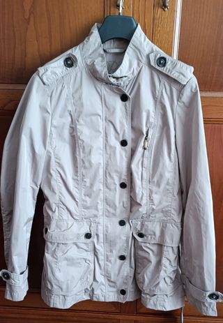 Gabardina beige Pedro del Hierro