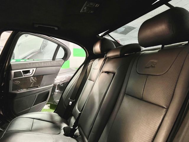 Jaguar XF-R supercharger 510cv 2011
