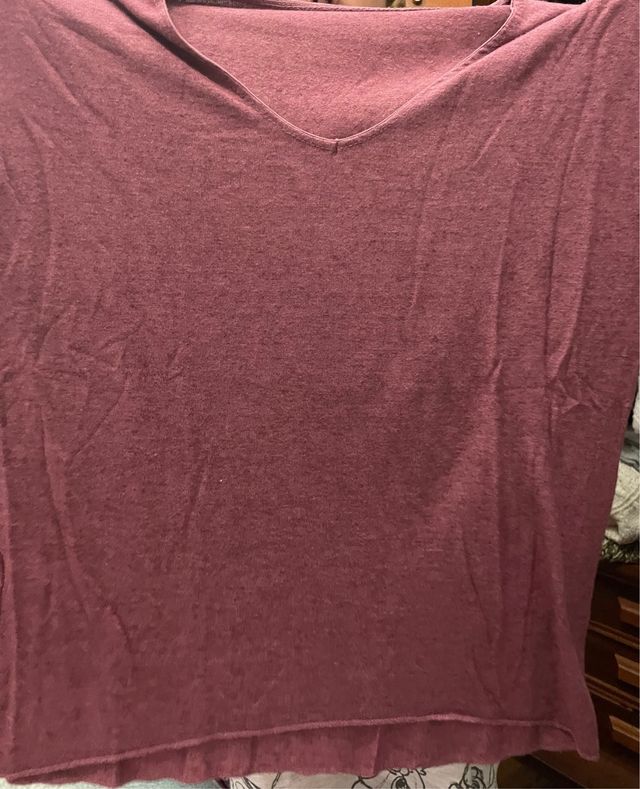 Jersey color burdeos