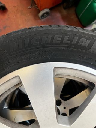 Llantas Mercedes A2044011102 205 55 R16