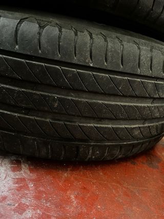 Llantas Mercedes A2044011102 205 55 R16